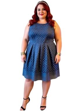 Lane Bryant Textured Blue Eyelet Midi Dress (fully lined) NWOT